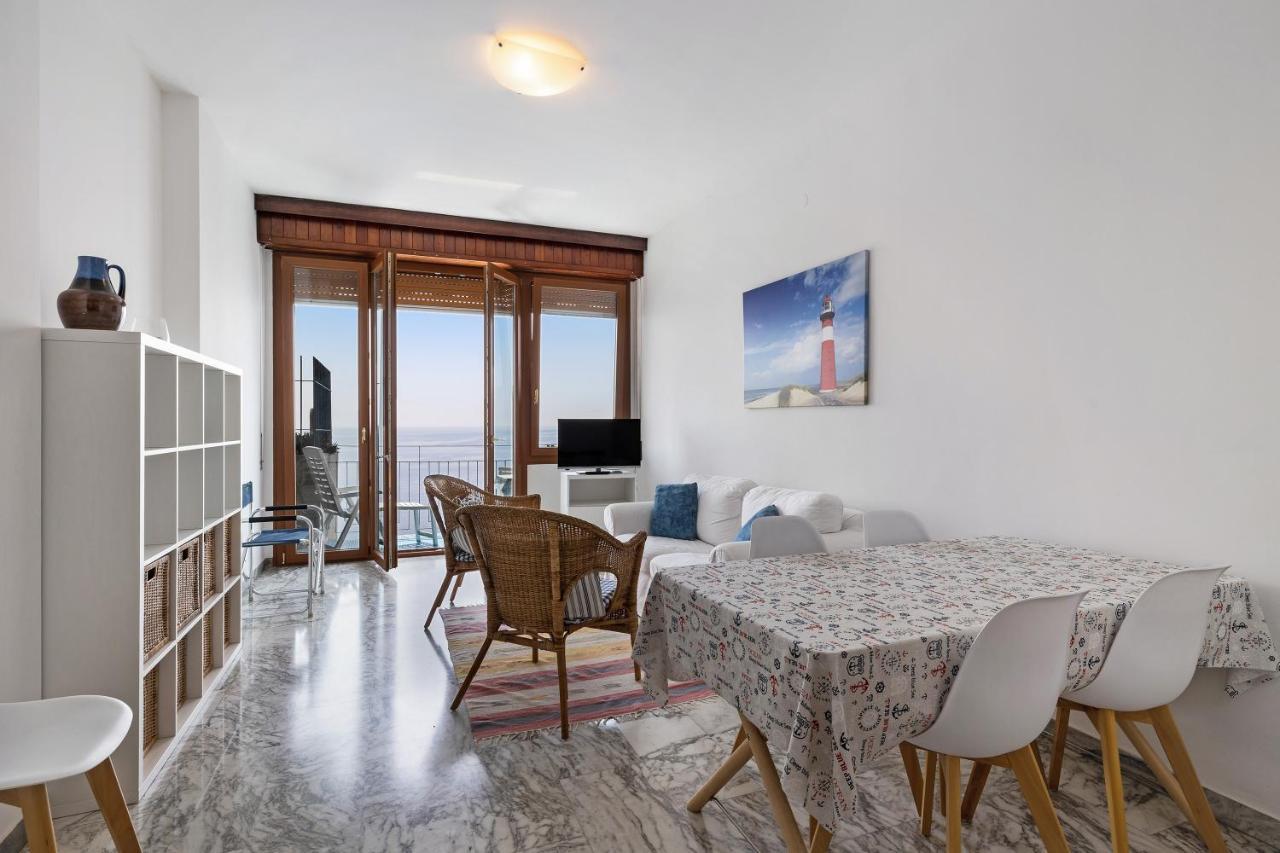 Appartamento Stupenda Vista Mare بيرغيجي المظهر الخارجي الصورة